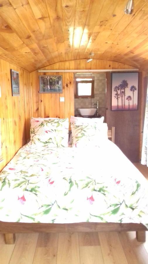 Ferme Lebon Papillon La Roulotte Hotell Le Tampon Exteriör bild